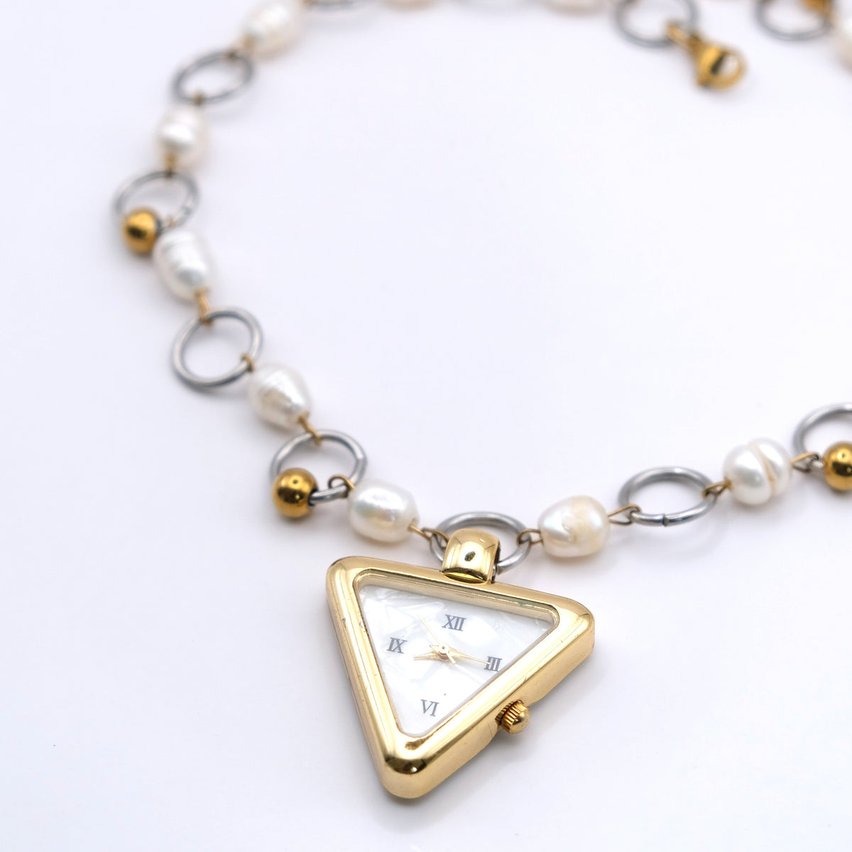 Collier Triangle