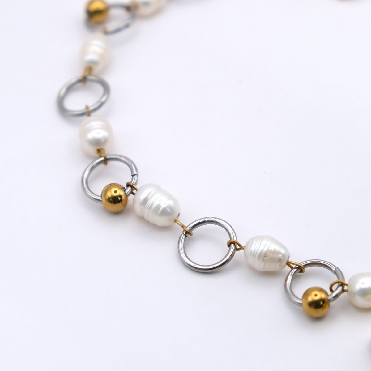 Collier Triangle