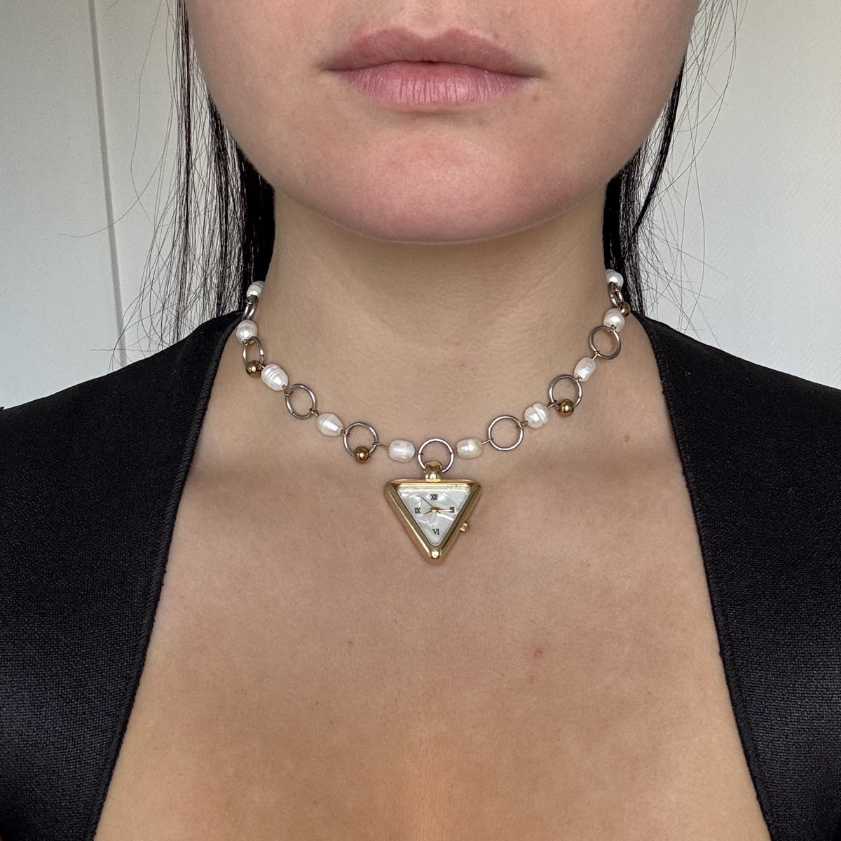 Collier Triangle